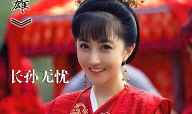 星空体育中国-女演员自曝：曾流产5次失去7个宝宝，如今43岁仍努力拼二胎！