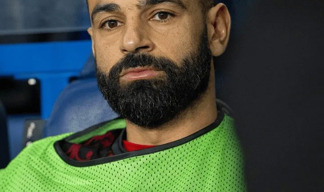 星空官方网站-关键战坐全场板凳！萨拉赫自去年12月后首次替补未登场