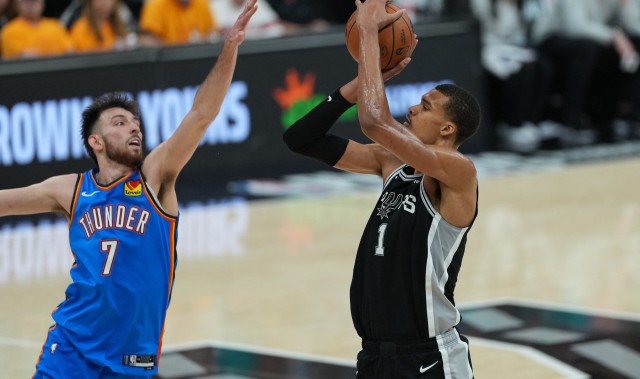 星空官方网站-NBA彩经：文班亚马再显威力 马刺主场击败雷霆